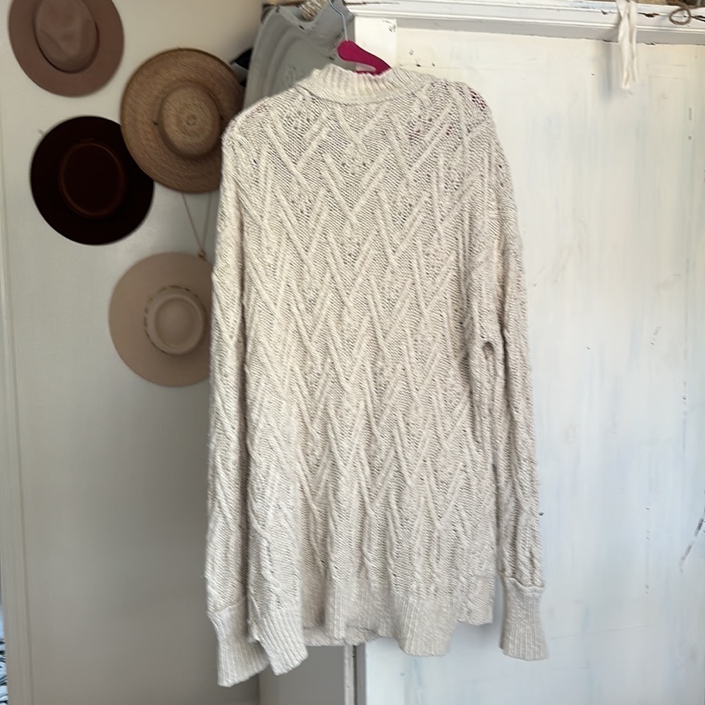 Free People - Picture 7 of 8